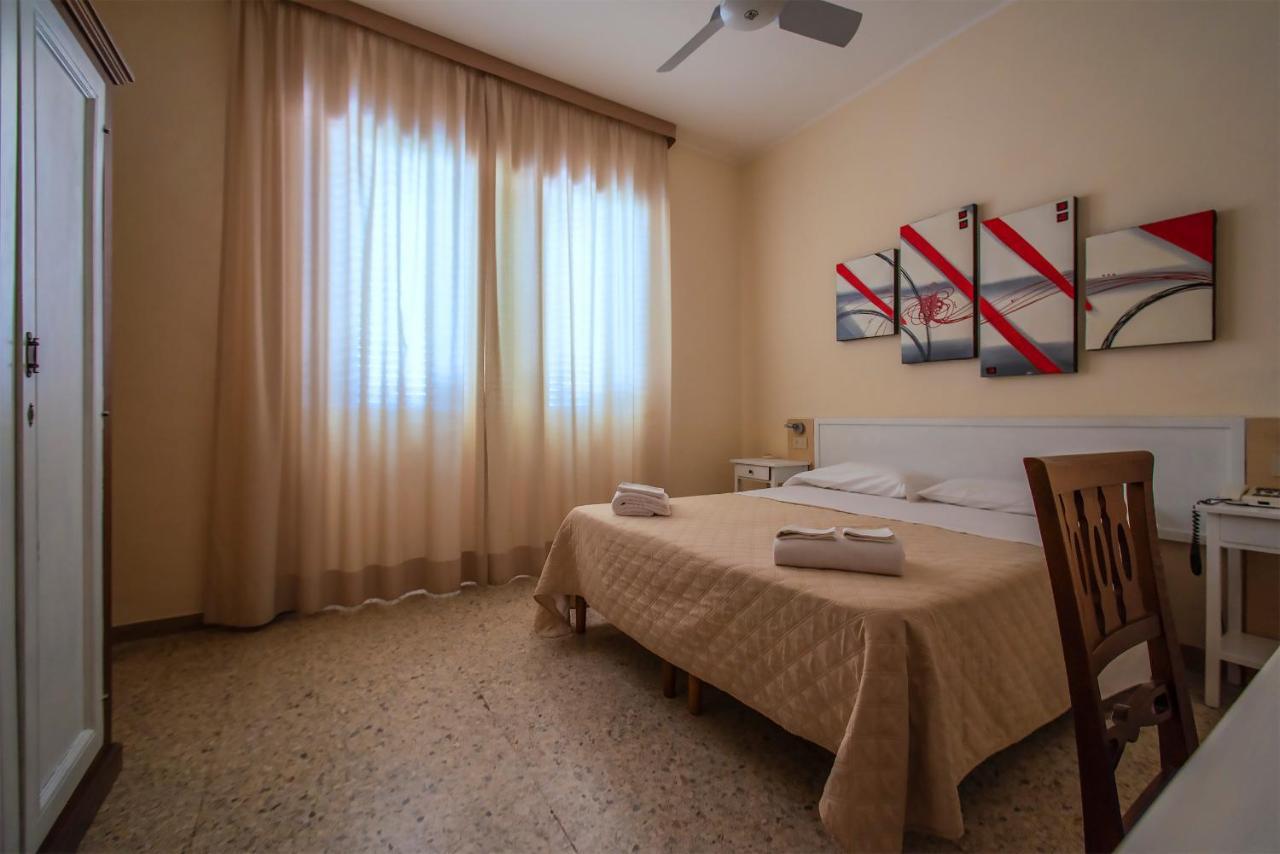 Hotel Sabatino Follonica Bagian luar foto